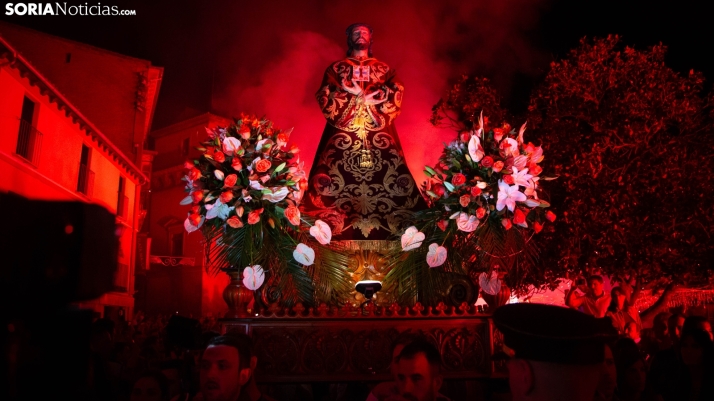 Galería: La Bajada de Jesús pone el broche de oro al día grande de las fiestas de Almazán