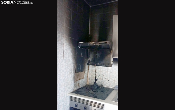 Trasladada por inhalación de humos tras el fuego de una cocina en Almazán