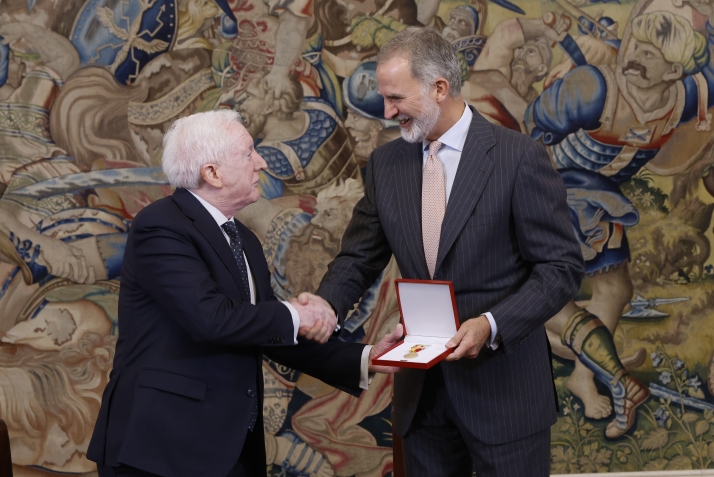 Las Cámaras de Comercio de Castilla y León reconocen la trayectoria del Rey con su máxima distinción