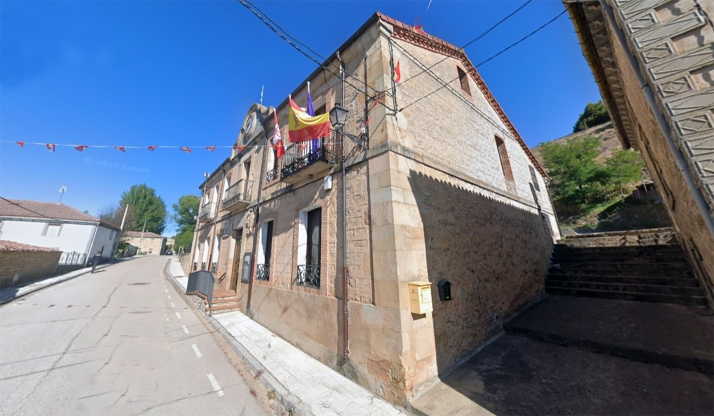 Muriel de la Fuente somete a exposición pública la reforma de su salón consistorial