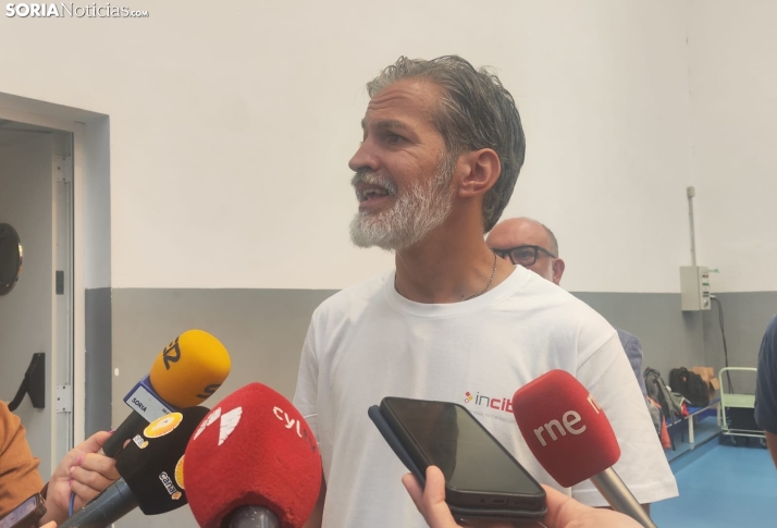 Los consejos de este experto en ciberseguridad: Nunca digas eso cuando descuelgues el teléfono