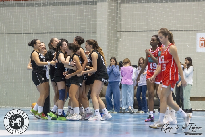 El CSB Semillas Adolfo se impone al Torrelavega por 44-42