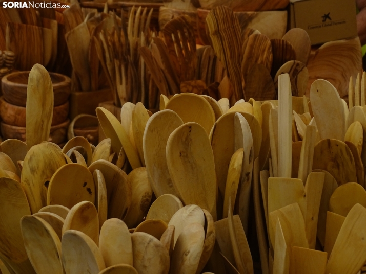 Una novedosa feria de artesanía para reforzar las jornadas micológicas de Covaleda