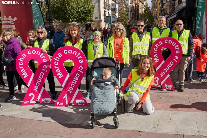 GALERÍA Y CRÓNICA | El Camino contra el Cáncer, siempre multitudinario y solidario en Soria