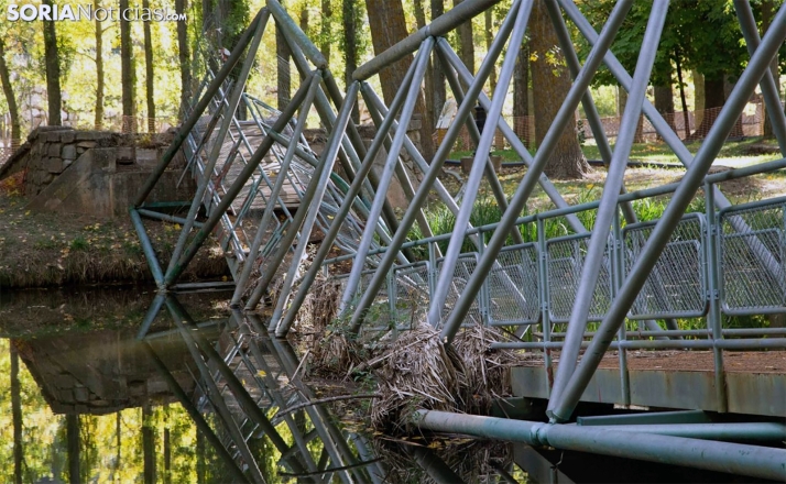 Izquierdo, al alcalde por la pasarela del Soto Playa: Menos consejos en Bruselas y más trabajo en Soria