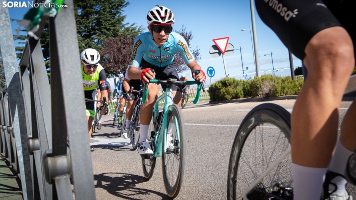 En imágenes: Los mejores ciclistas de Castilla y León pedalean en Soria en una nueva edición del Trofeo San Saturio