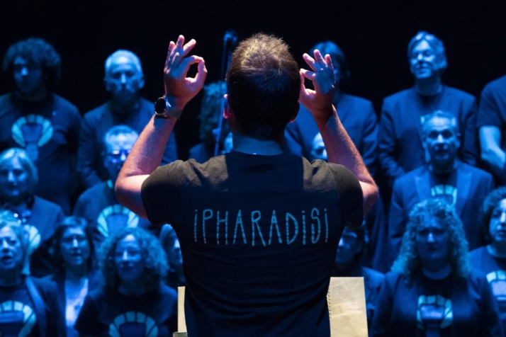 Más de 60 voces y percusión africana resonarán en El Burgo de Osma con el coro IPHARADISI