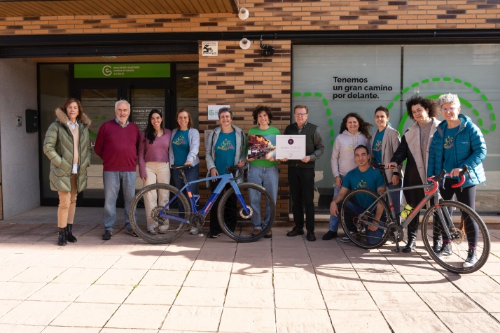La AECC de Soria estrena un servicio de fisioterapia oncológica gracias al apoyo de Pedalovida