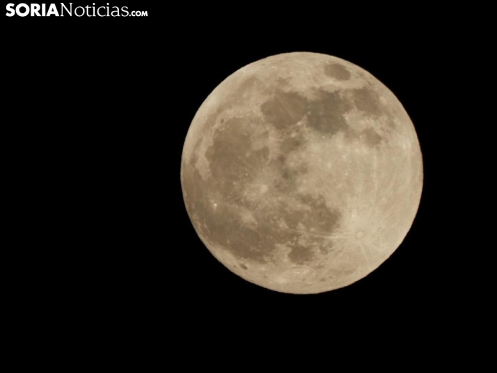 La espectacular Luna llena de noviembre: cuándo y en qué zonas de la provincia se podrá ver
