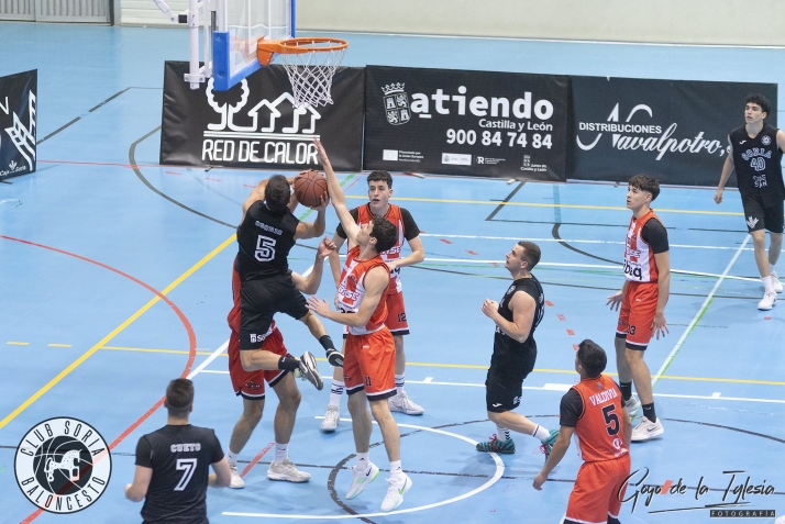 Un último cuarto fatídico condena al CSB en Zamora (83-56)