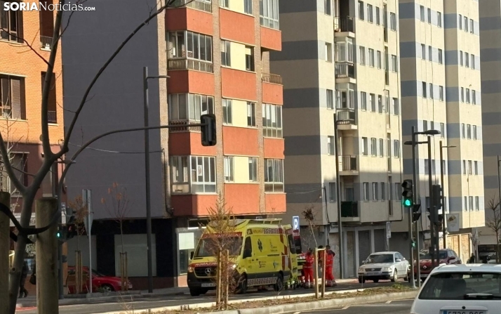 Accidente entre un ciclista de 64 años y un coche en la Avenida Valladolid