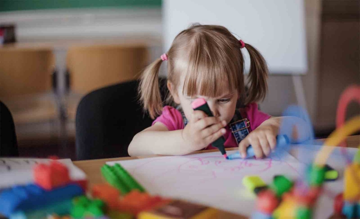 La Junta consolida la oferta pública de Educiación Infantil en la capital y cinco localidades de la provincia