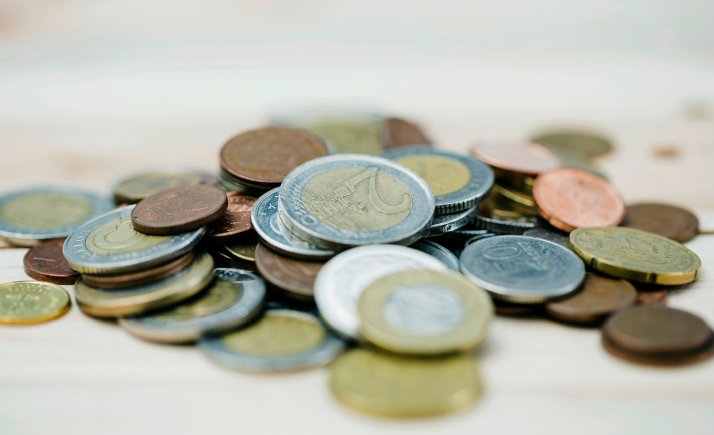 Castilla y León contiene su deuda al 18,7% y se aleja de la media nacional