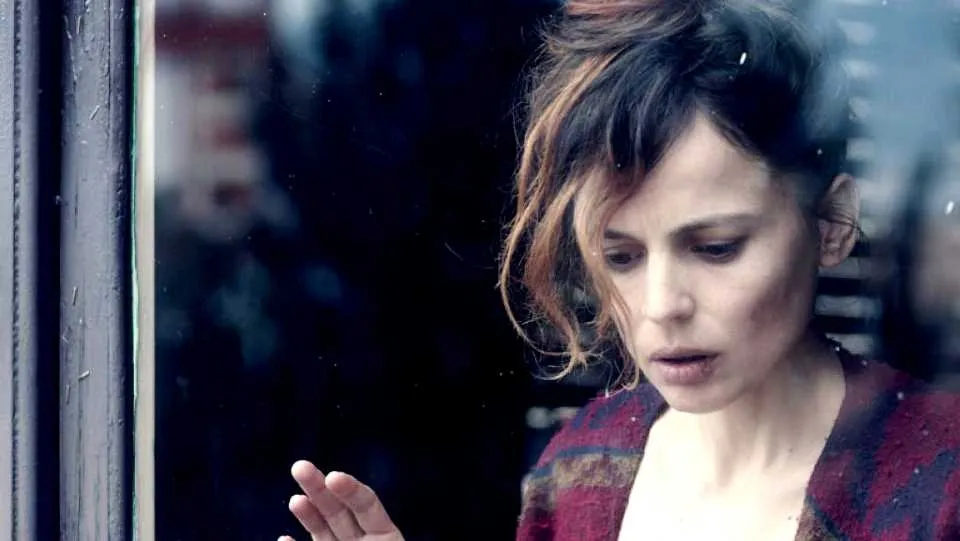 Elena Anaya, protagonista de Todos están muertos