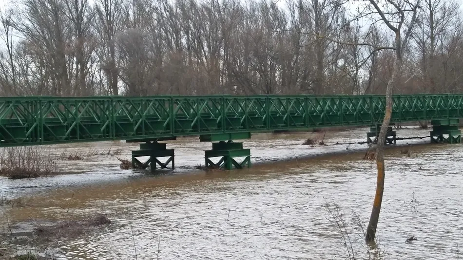 El Tormes, a su paso por Almenara de Tormes.