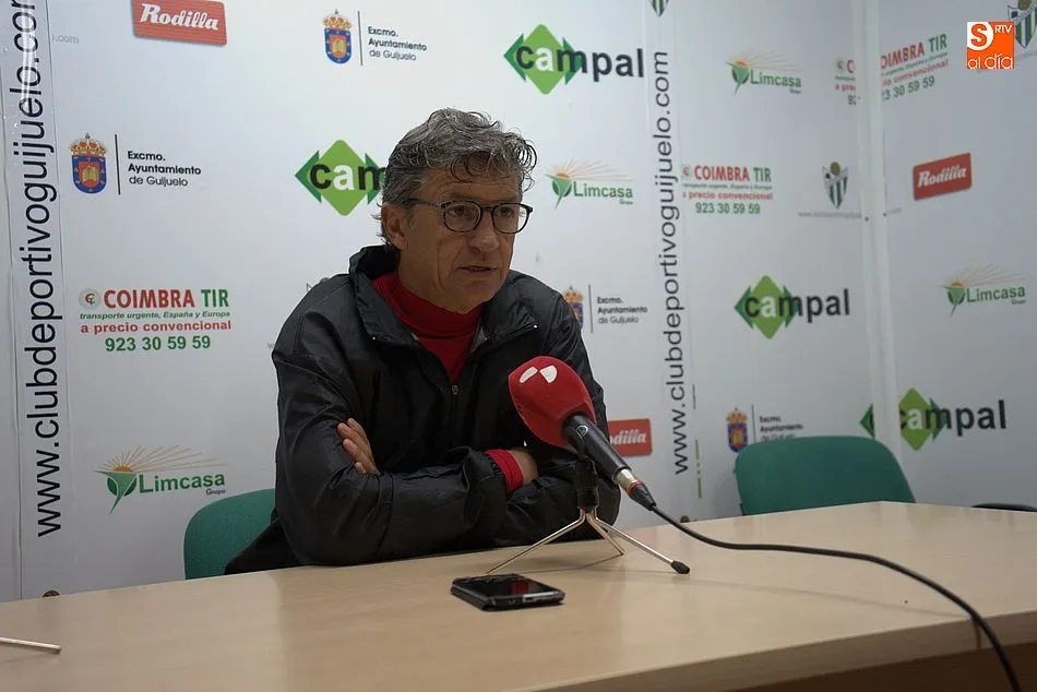 Jordi Fabregat confía en la victoria, pero avisa que no será fácil ganar al Deportivo Fabril