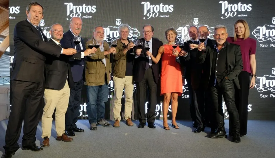 Juan Vicente Herrera, presidente de Castilla y León, en uno de los actos con bodegas de la región