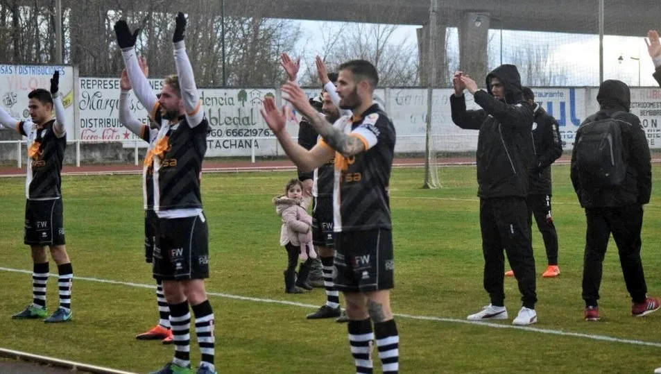Unionistas celebra su último triunfo y el liderato. Foto Unionistas
