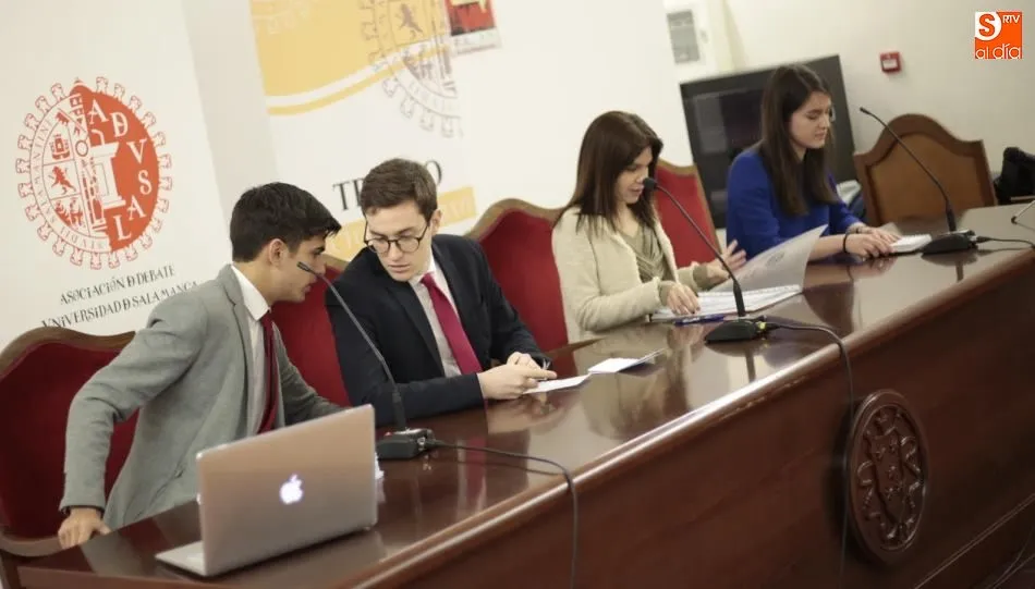 Inauguración de este certamen de debate en Fonseca. Foto de Alejandro López