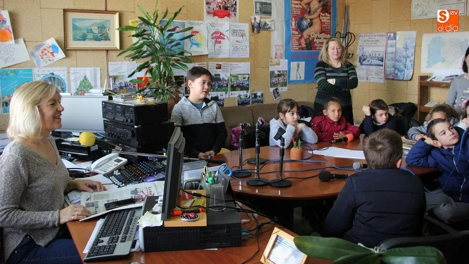Los alumnos del CRA Río Yeltes participaron en un programa de radio