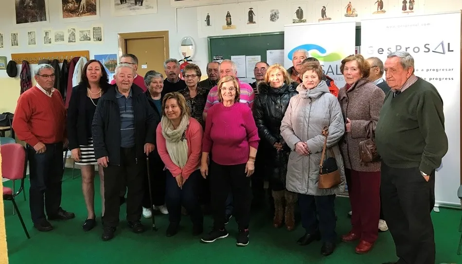 Participantes en esta actividad, que tuvo lugar en los locales de la Asociación de Mayores El Tormes