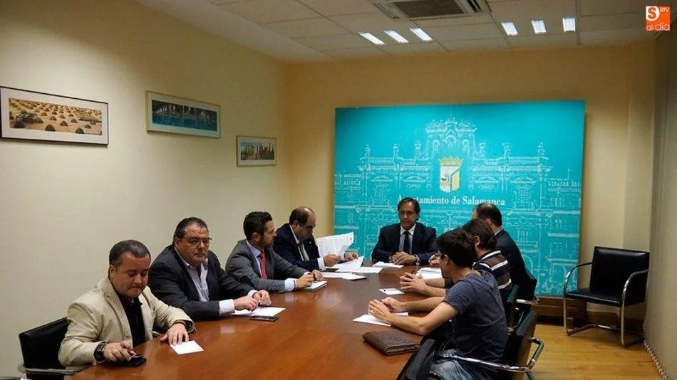 Integrantes de la Comisión del Grupo Siete en una reunión anterior