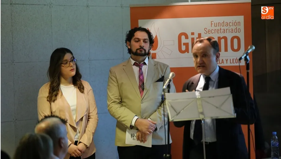 La Casa de las Conchas acerca una charla sobre la discriminazión a la raza gitana  