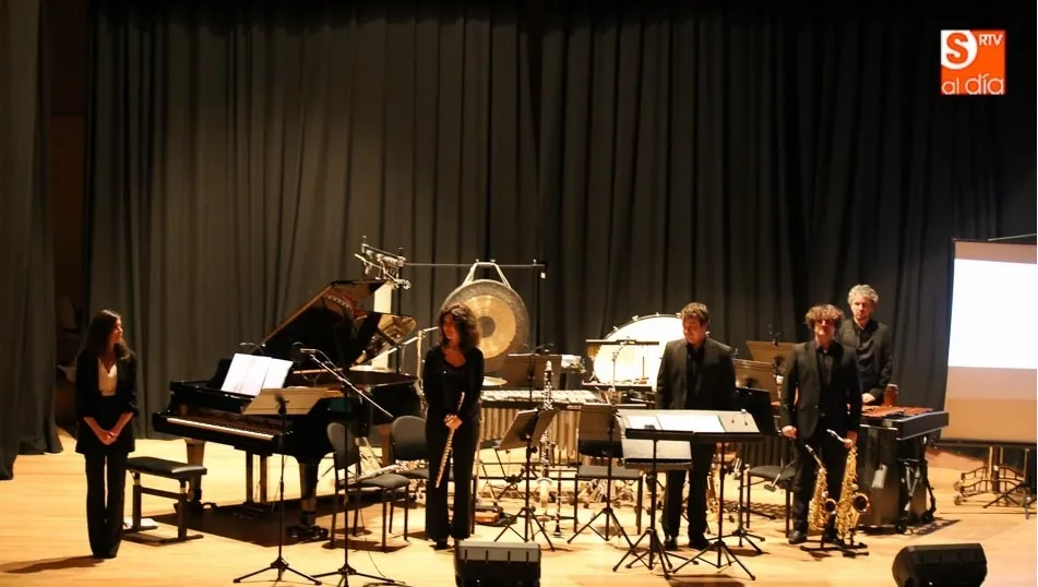 Un momento de la puesta en escena del concierto en el Conservatorio de Música de Salamanca / Foto: Alberto Martín