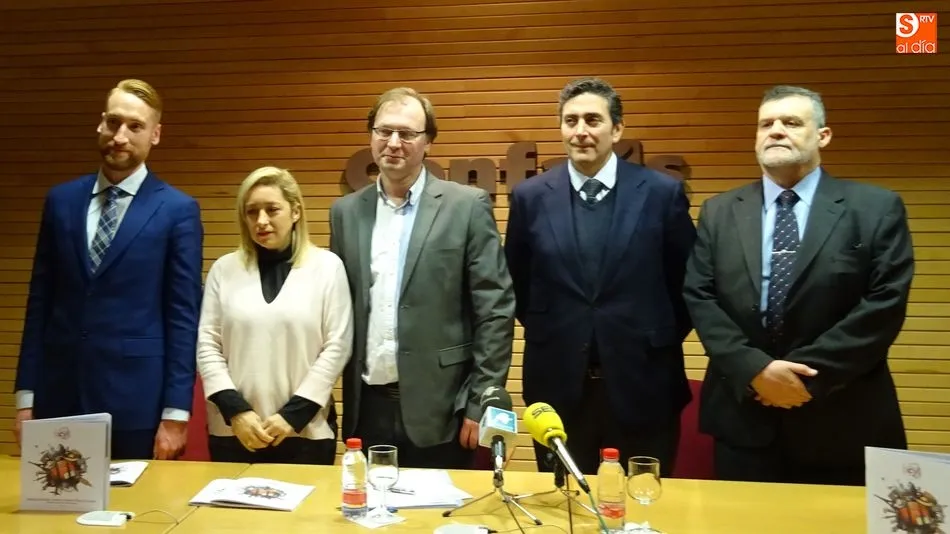 Presentación del catálogo del programa Viaja Facyl para mayores de 50 añosl