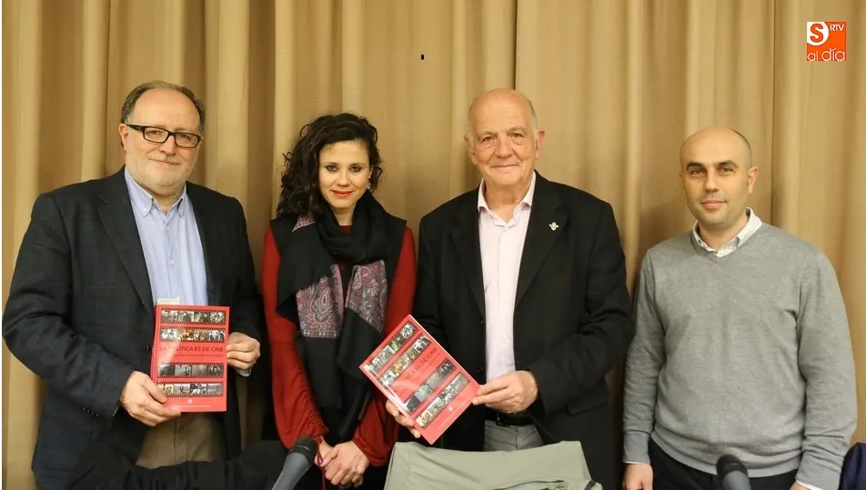 Manuel Alcántara, Santiago Mariani, Mariano Esteban y María josé Bruña, en la presetación del libro La política es de cine / Foto: Alberto Martín
