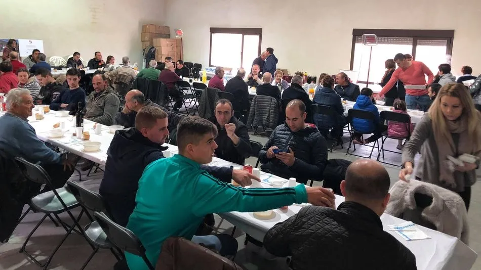 En Gejo de los Reyes afrontan el frío con un cocido