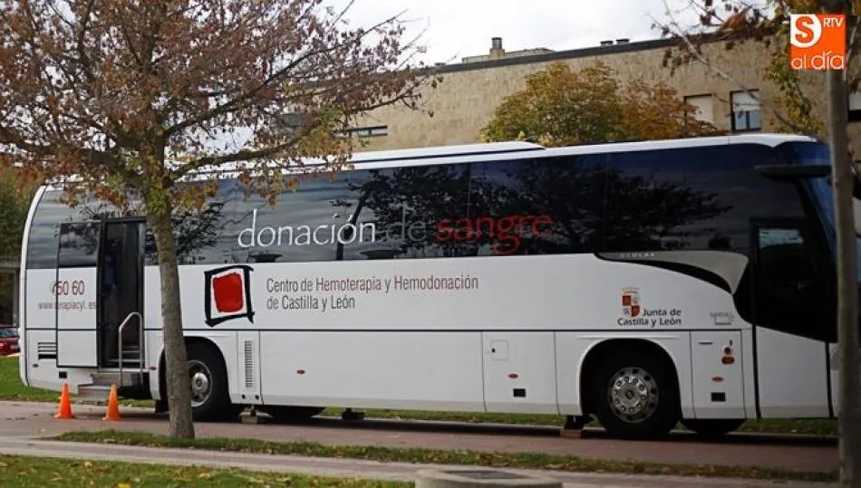 	Autocar del Centro de Hemoterapia y Hemodonación de Castilla y León