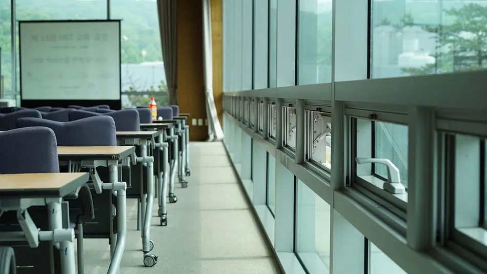 El modelo bilingüe de la Junta de Castilla y León no ha sido negociado ni consensuado  