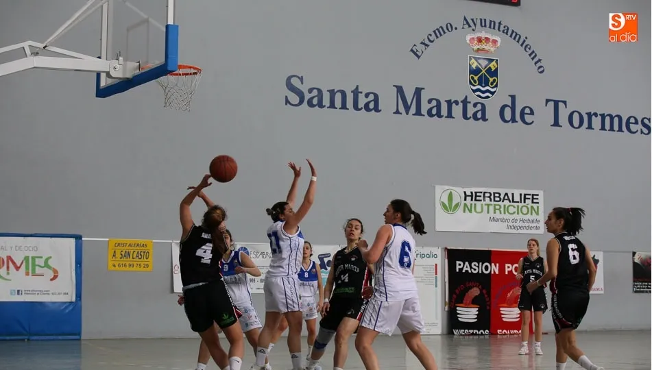 El Herbalife Santa Marta supera al Fedesa mientras las universitarias caen por un punto ante...