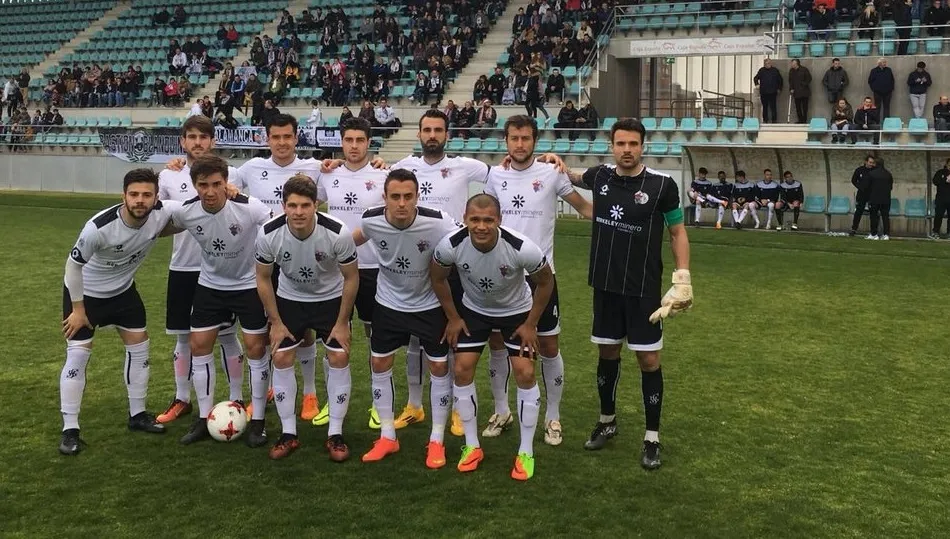 Once inicial que presentaba esta tarde Pablo Cortés en la Nueva Balastera. Foto: CF Salmantino UDS
