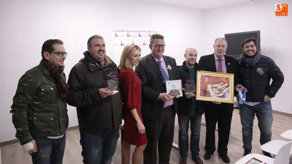 Entrega de los premios del II Concurso de Torrijas en la Asocación de Hostelería. Foto: Alejandro López