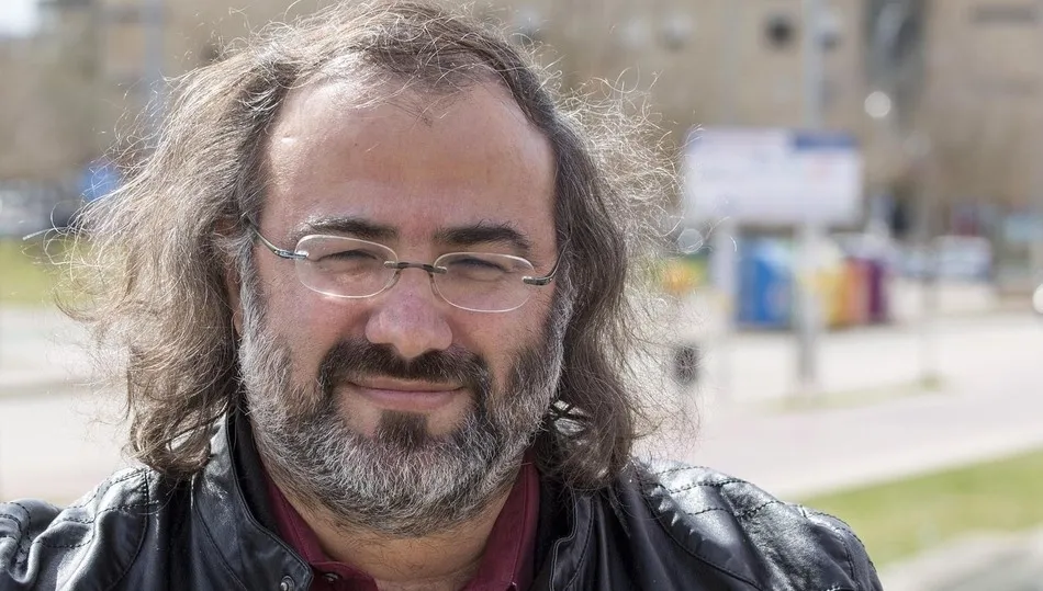 Alfredo Pérez Alencart, poeta, profesor de la Usal y colaborador de SALAMANCArtv Al Día