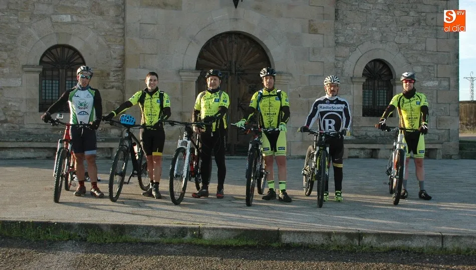 Óscar Ballesteros, Juan, Carlos (Kimbi), Álvaro Luis. Ángel Luis Sevillano y Pedro tomaban este lunes la salida en Vitigudino