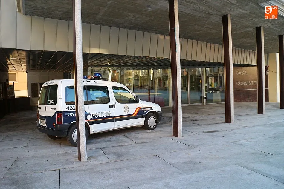 La unidad móvil de renovación de documentos de la Policía Nacional volverá a Guijuelo el miércoles 18