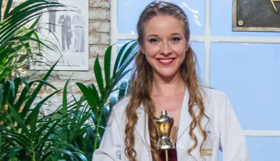 Alicia, concursante ganadora del programa Maestros de la Costura