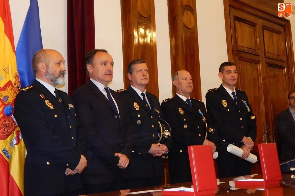 Acto de entrega de las condecoraciones del Mérito Civil, celebrado en la Subdelegación del Gobierno