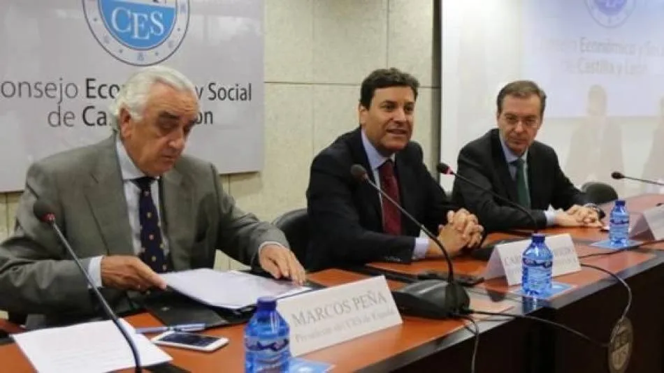 El Consejero de Empleo, Carlos Fernández Carriedo, ha firmado el convenio en representación de la Junta