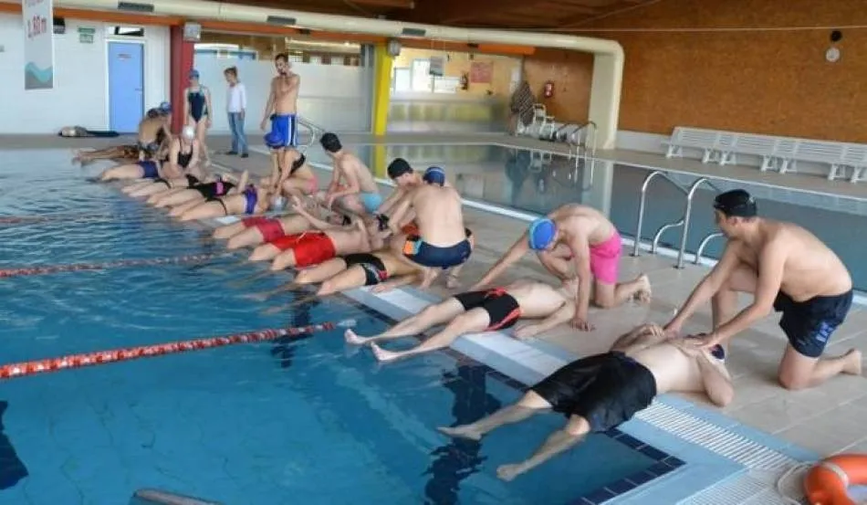 El plazo para inscribirse en el Curso de Socorrismo Acuático finaliza este viernes
