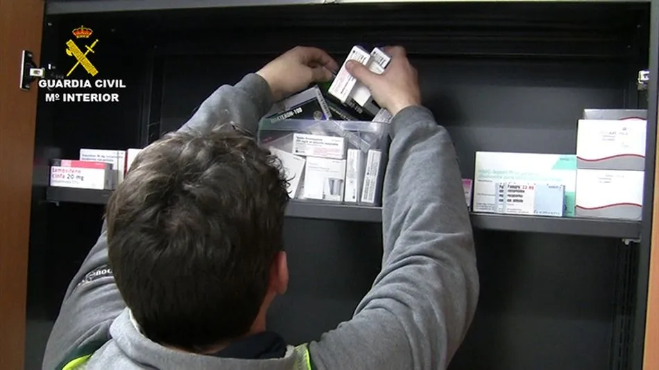 La Guardia Civil estima que los detenidos han utilizado unas 400 recetas de manera fraudulenta