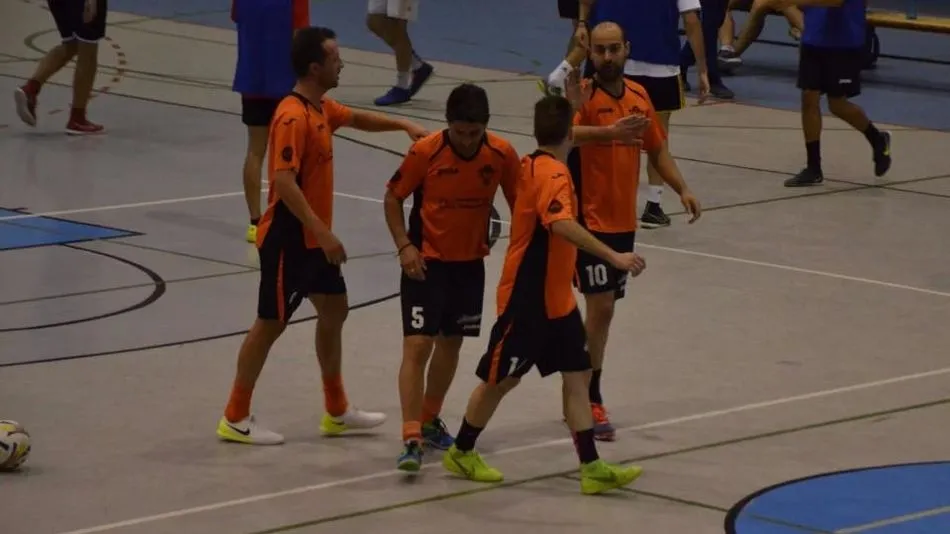 Los jugadores del Miróbriga celebran un gol en el ultimo partido.