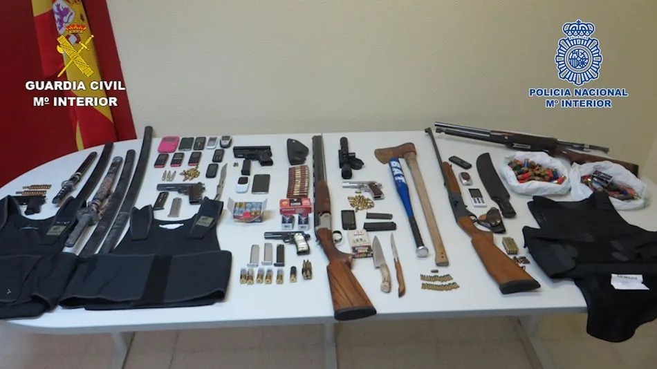 Parte del material intervenido en esta operación