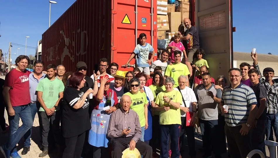 El Ropero del barrio de Puente Ladrillo envía el noveno contenedor a Capiatá en Paraguay