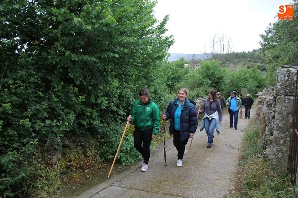 A pesar del mal tiempo, en la edición anterior llegaron a participar más de 200 senderistas