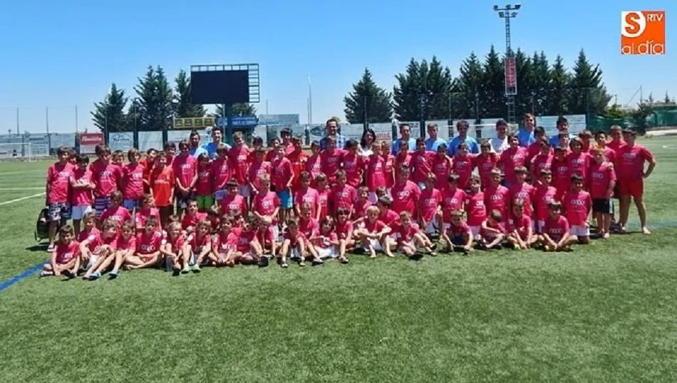 Participantes en el campus en una edición anterior.