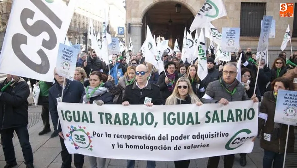 El sindicato CSIF exige la equiparación salarial y recuperar derechos perdidos. Foto de Alejandro López